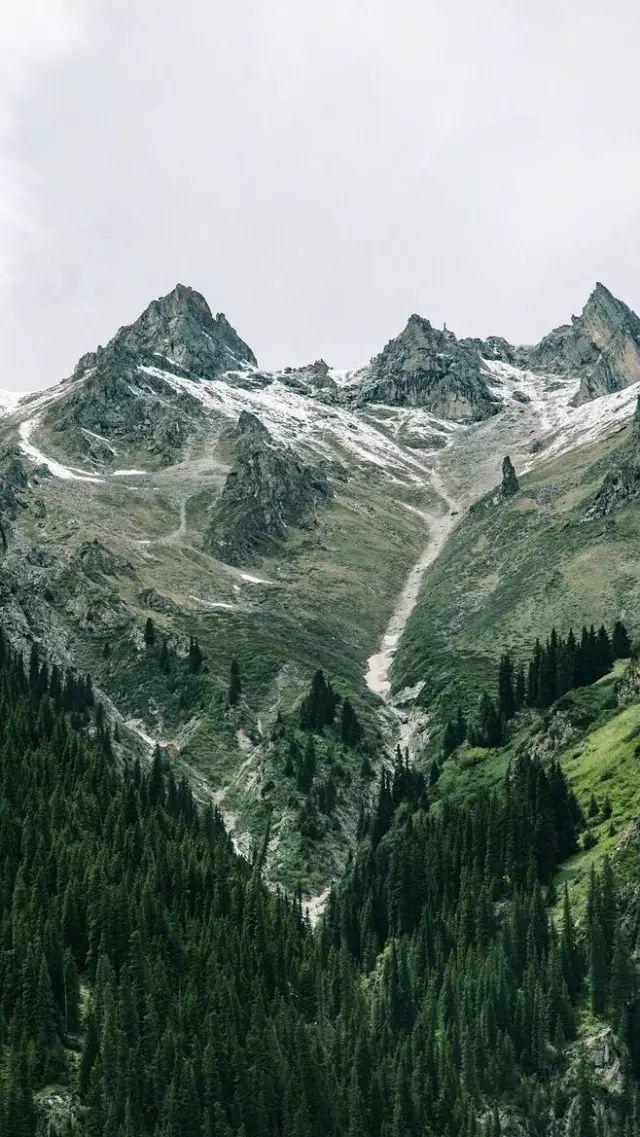 新疆有条穿越天山的夏塔魔鬼古道！